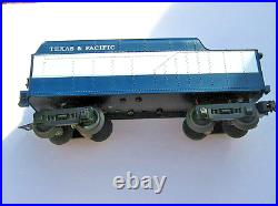 Lionel 4-6-4 Texas and Pacific Steam Loco #723 and Tender in Royal Blue 2001